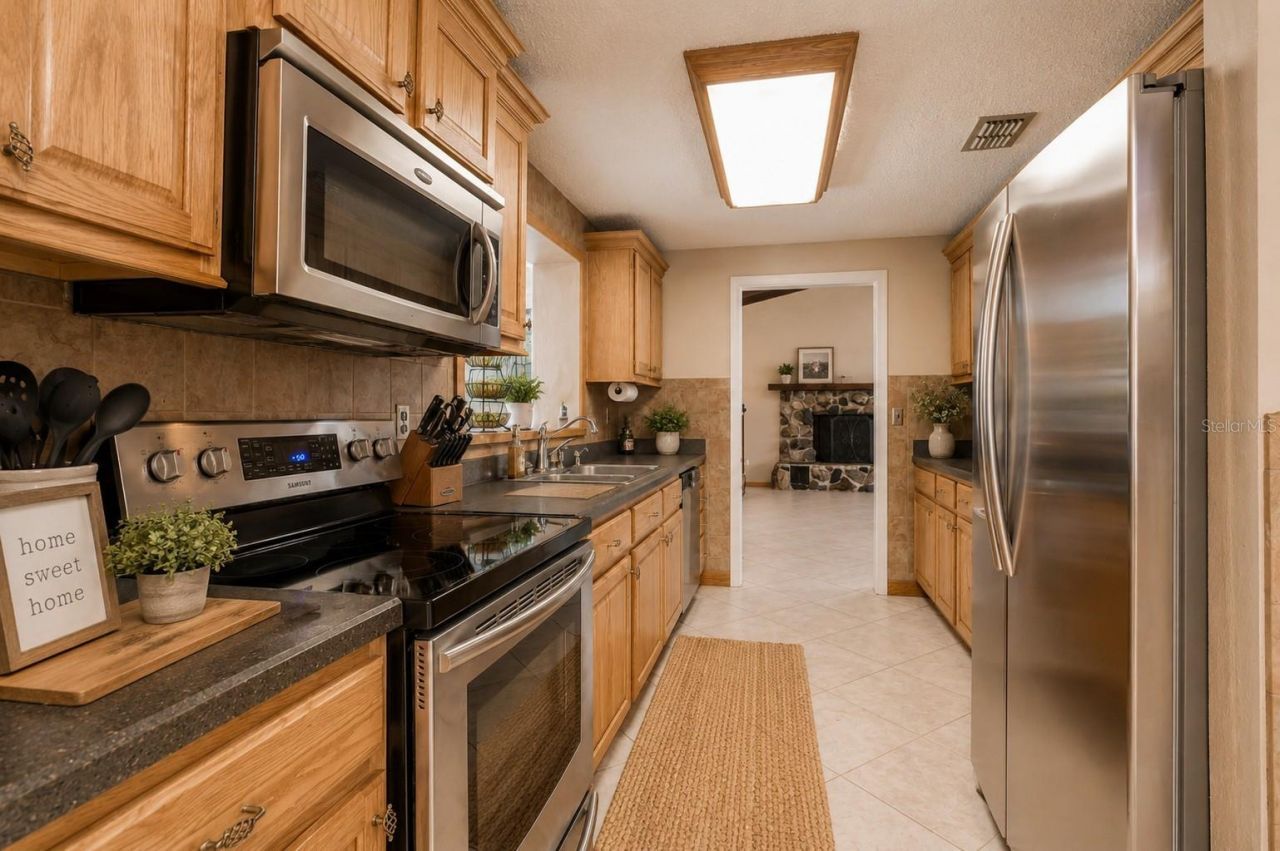 12311 Oakwood Drive, Hudson, FL 34669 Photo