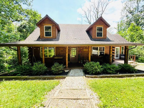 820 Pump Station Road SE, Sugar Grove, OH 43155