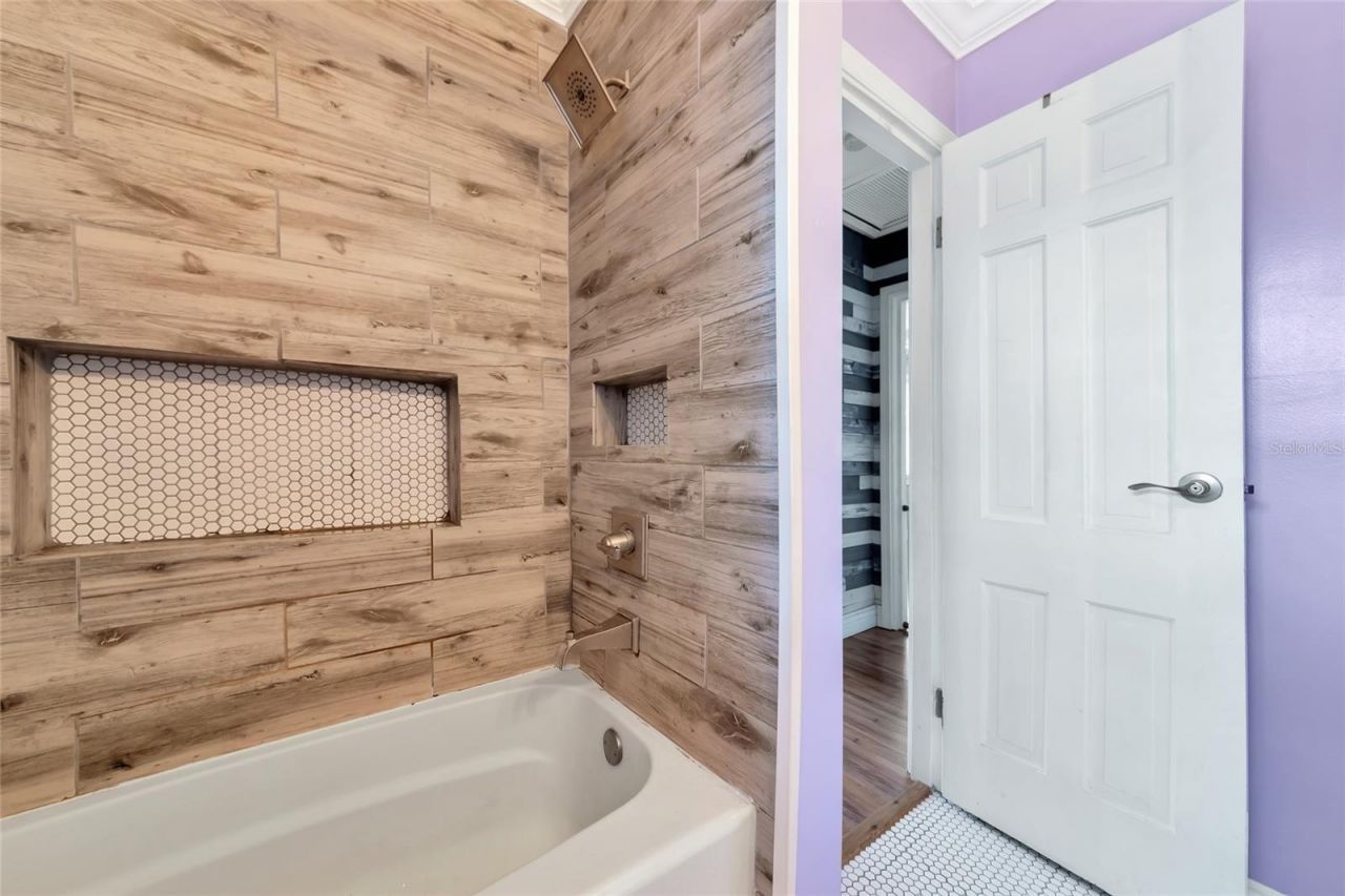 2004 19th Street W, Bradenton, FL 34205 Photo