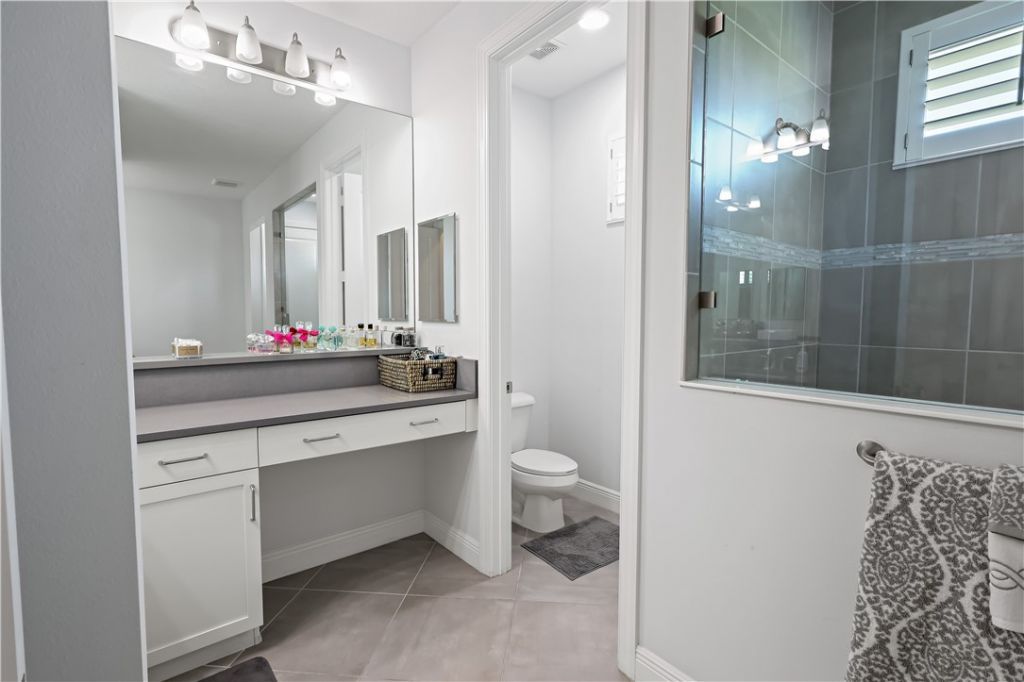 4725 Four Lakes Circle Sw, Vero Beach, FL 32968 Photo