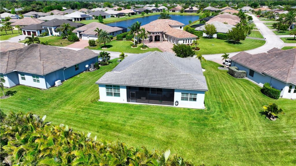 4725 Four Lakes Circle Sw, Vero Beach, FL 32968 Photo
