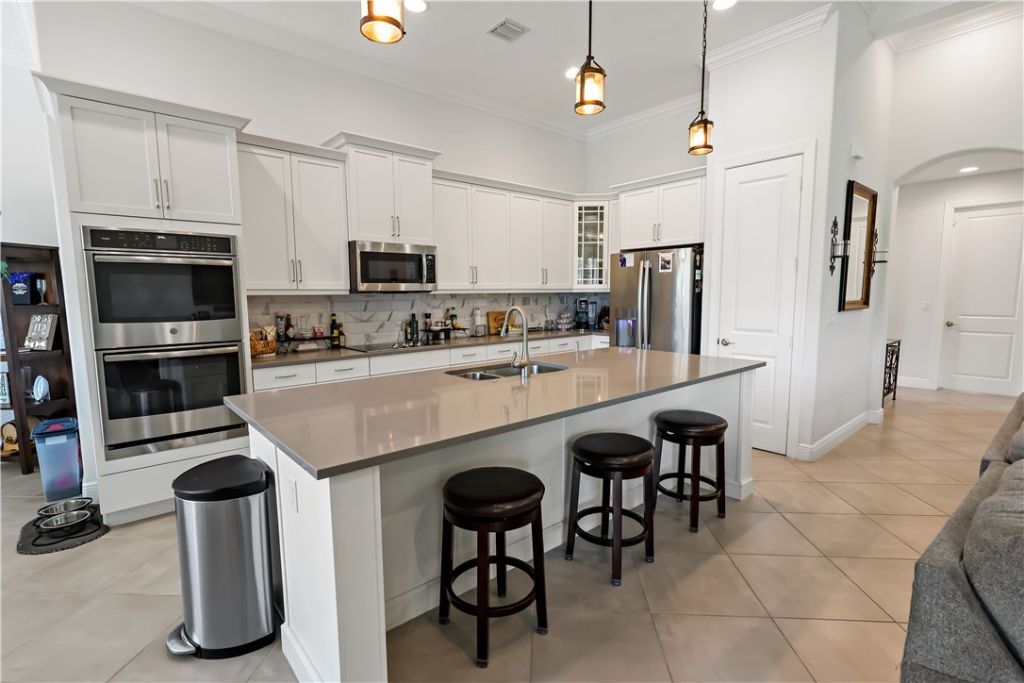4725 Four Lakes Circle Sw, Vero Beach, FL 32968 Photo