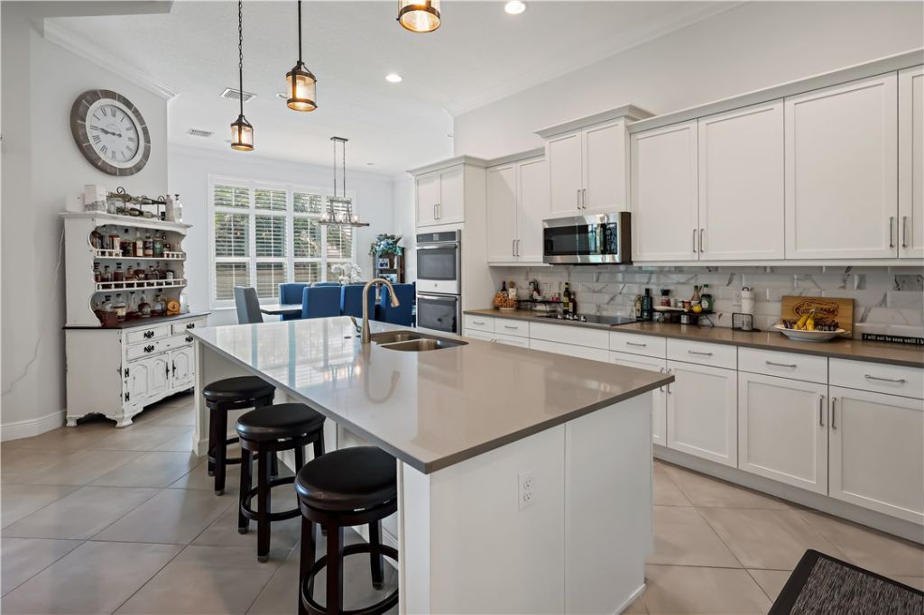 4725 Four Lakes Circle Sw, Vero Beach, FL 32968 Photo