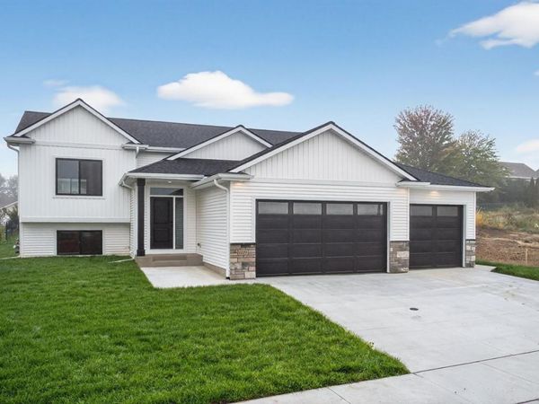 6119 Cody Lane NW, Rochester, MN 55901