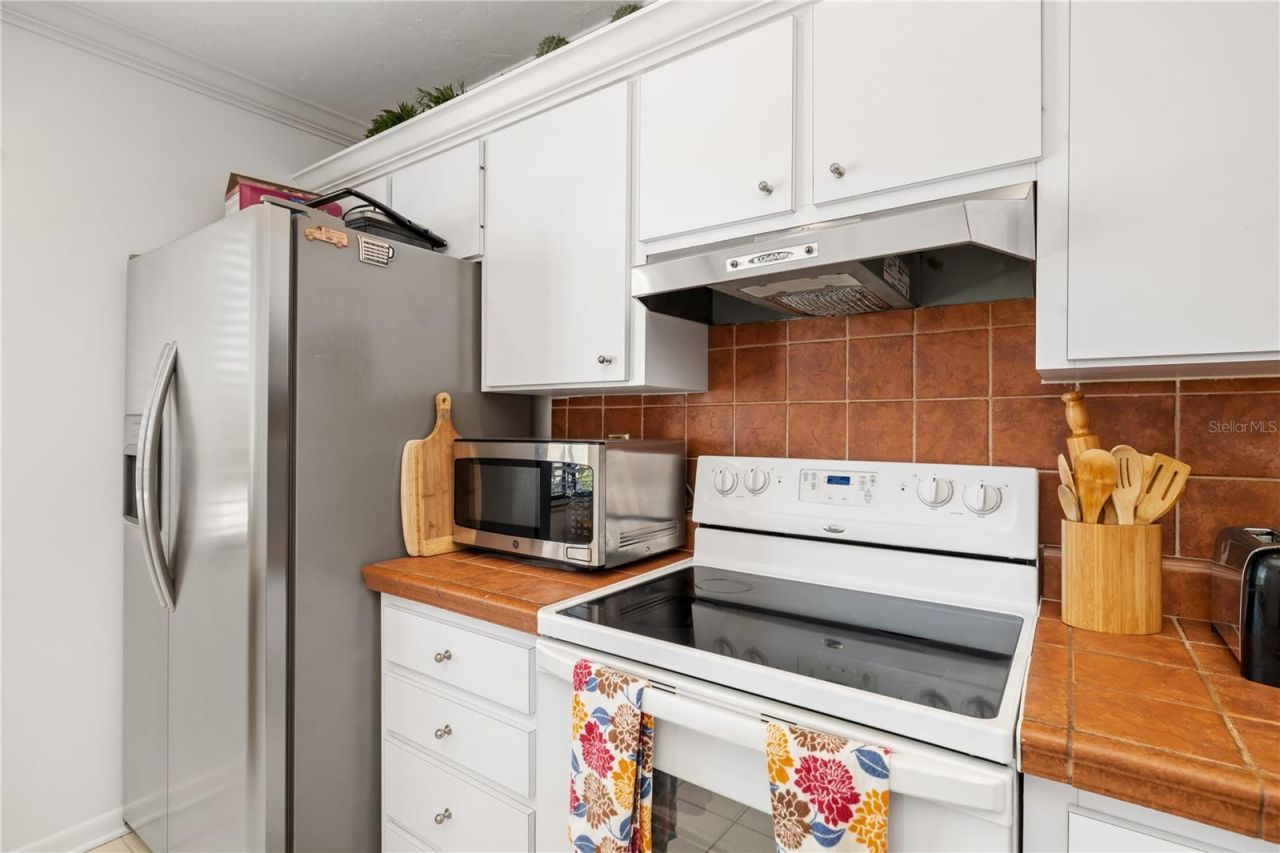 6204 Midnight Pass Road, Unit 201, Sarasota, FL 34242 Photo