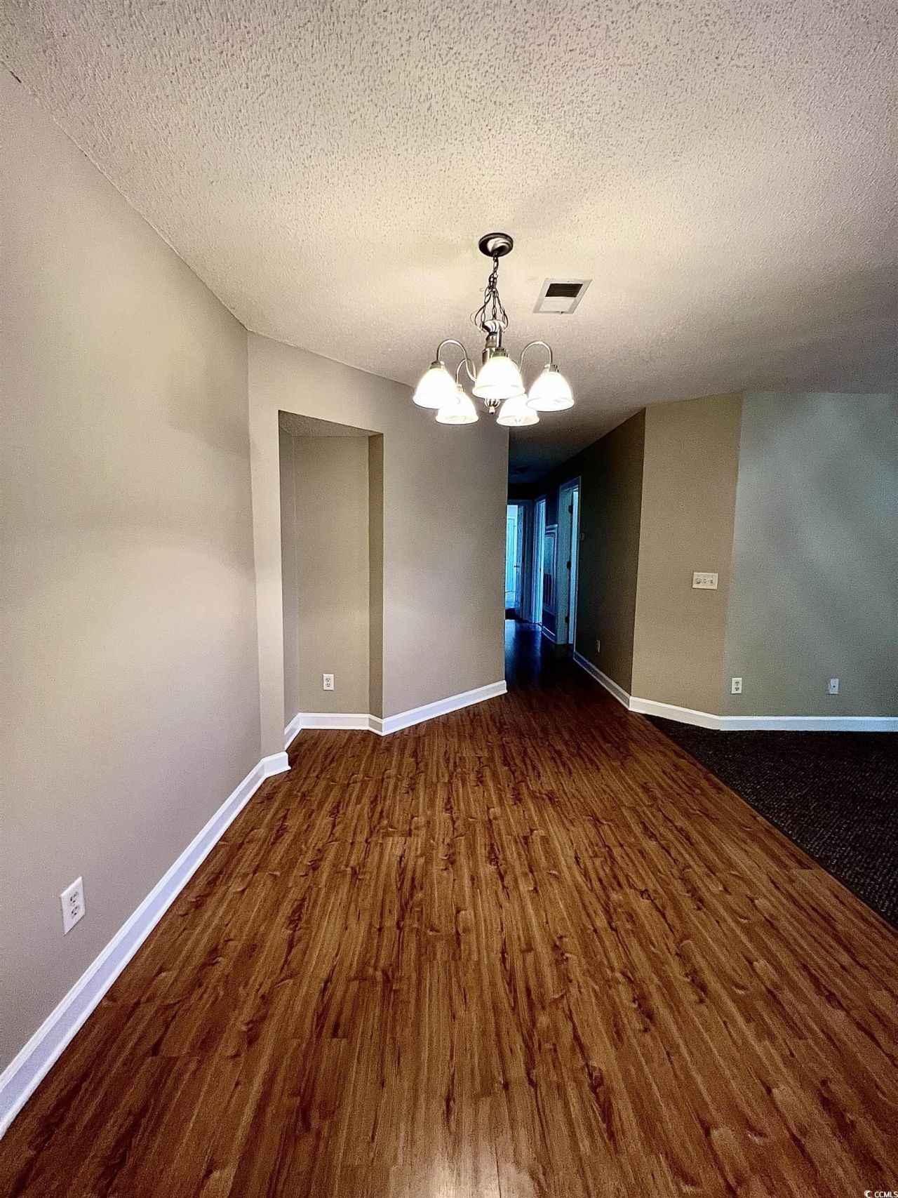 4394 Daphne Ln. Photo 10