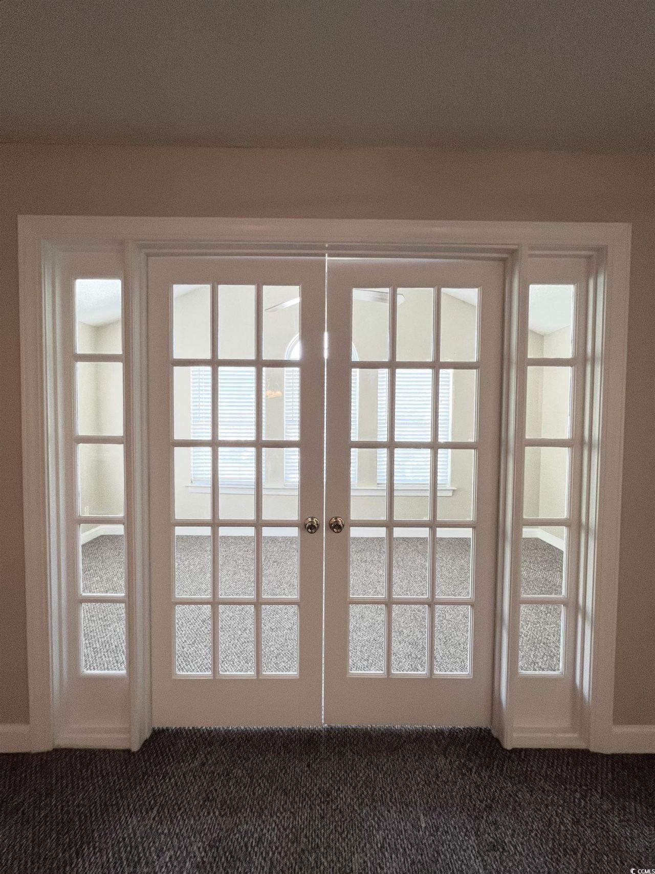 4394 Daphne Ln. Photo 11