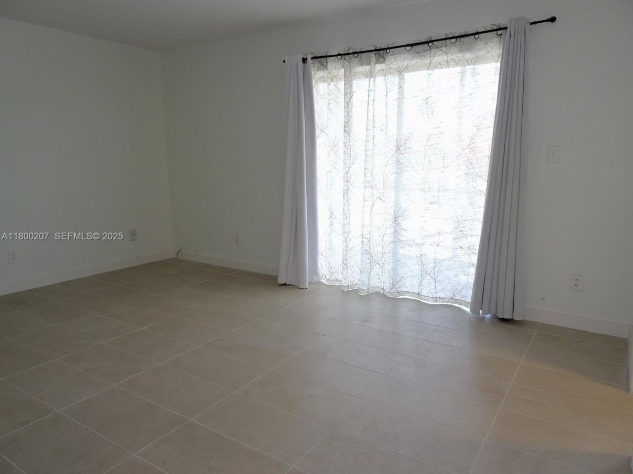 13500 NE 3rd Ct, Unit 217, North Miami, FL 33161 Photo