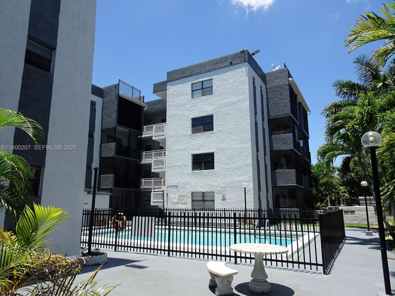 13500 NE 3rd Ct, Unit 217, North Miami, FL 33161 Photo