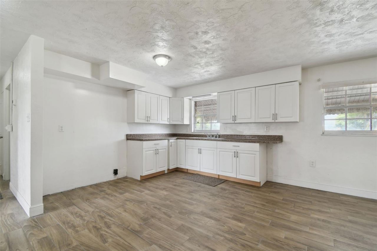 35331 State Road 54, Zephyrhills, FL 33541 Photo