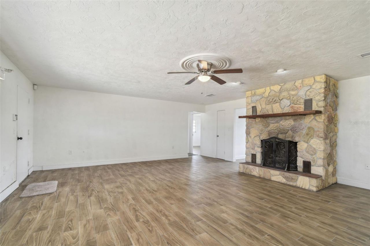 35331 State Road 54, Zephyrhills, FL 33541 Photo