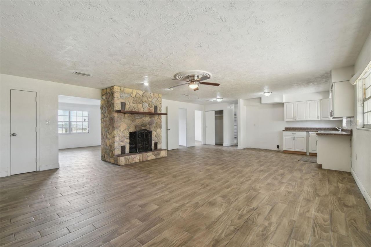 35331 State Road 54, Zephyrhills, FL 33541 Photo