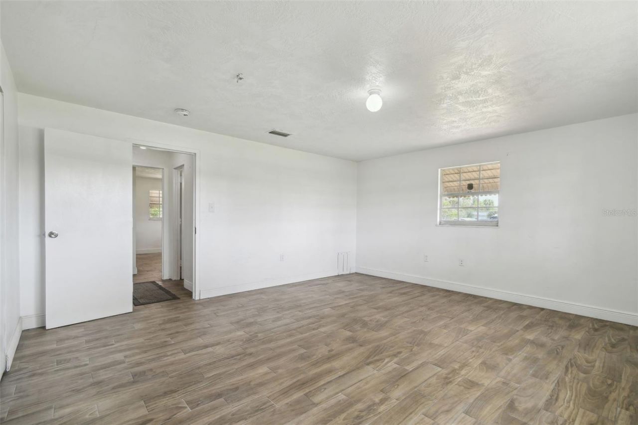 35331 State Road 54, Zephyrhills, FL 33541 Photo