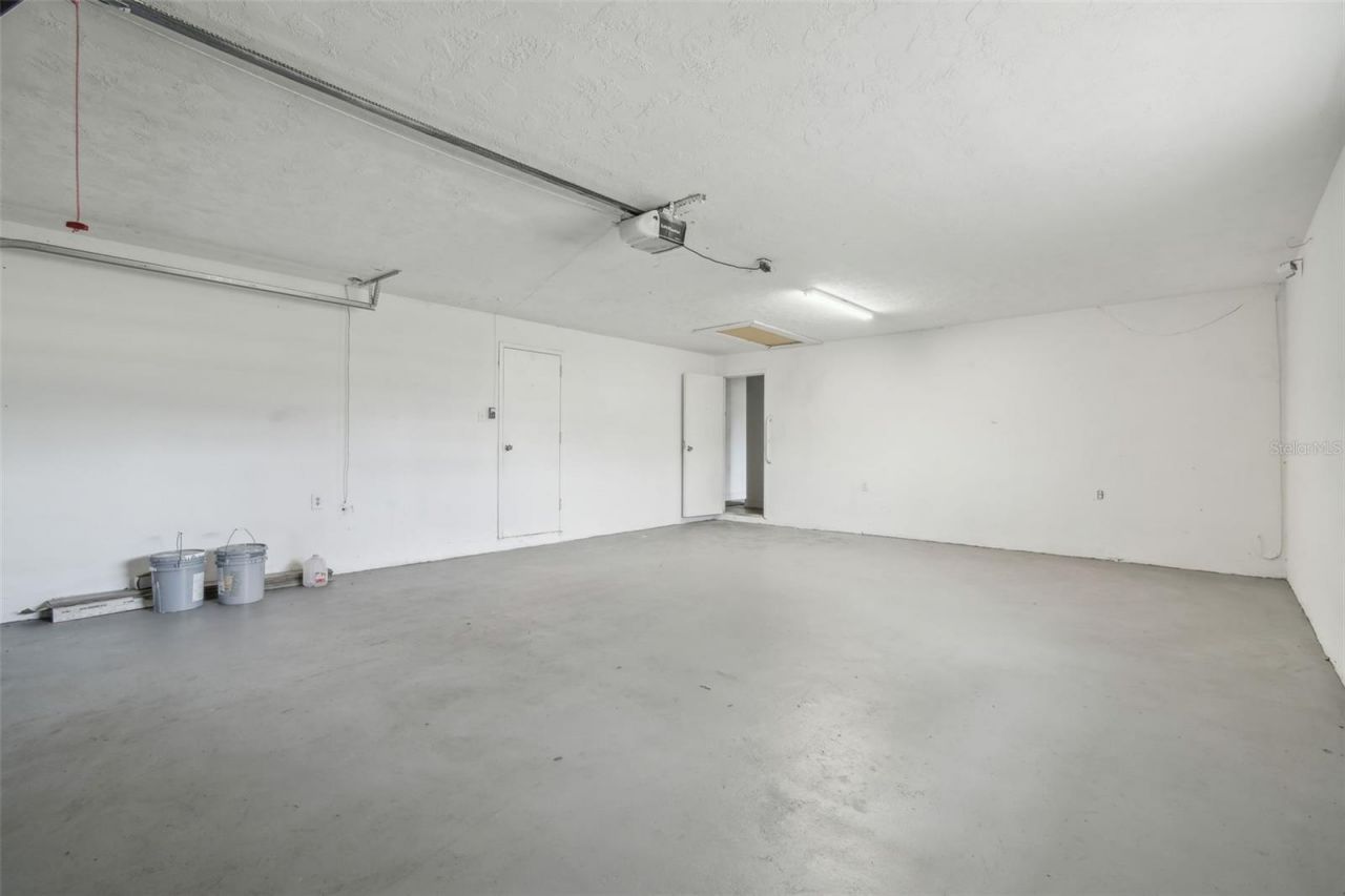 35331 State Road 54, Zephyrhills, FL 33541 Photo