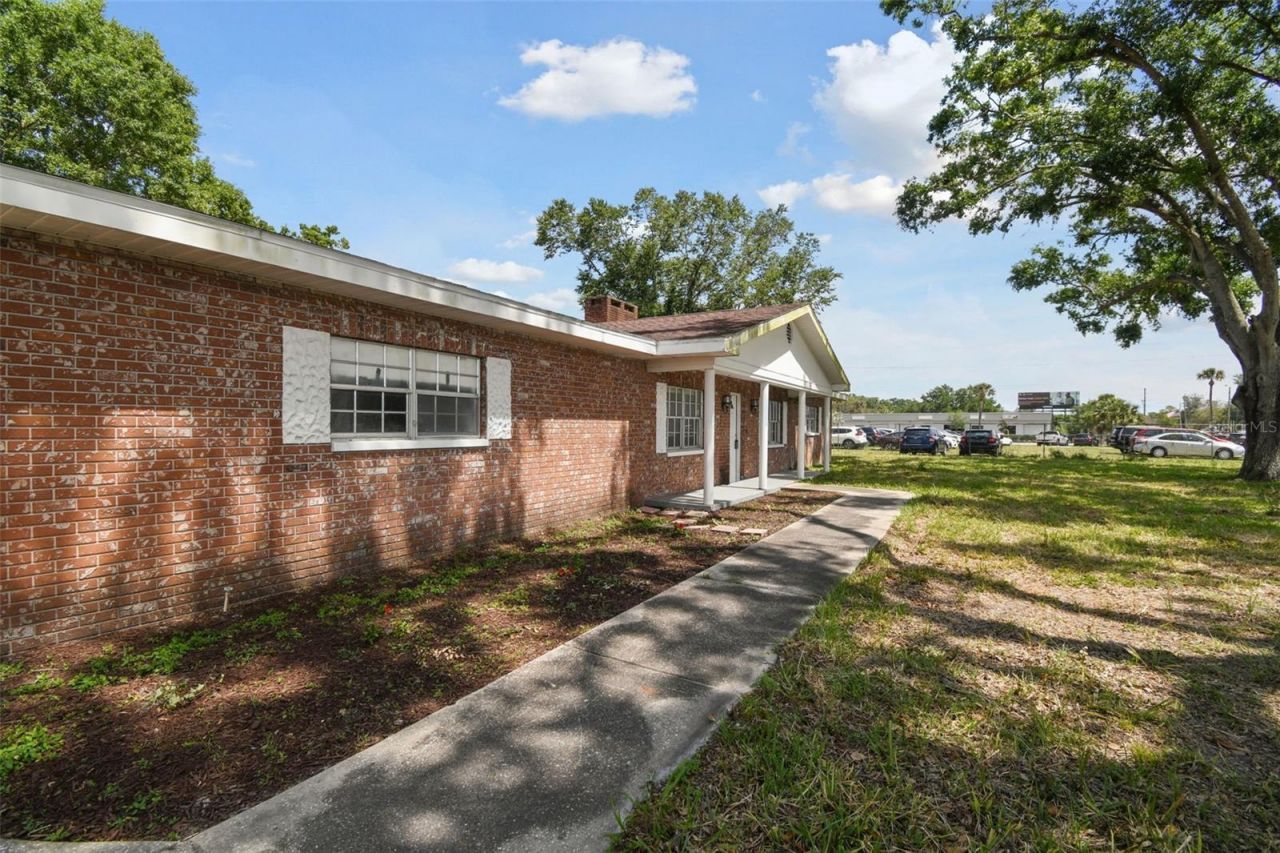 35331 State Road 54, Zephyrhills, FL 33541 Photo