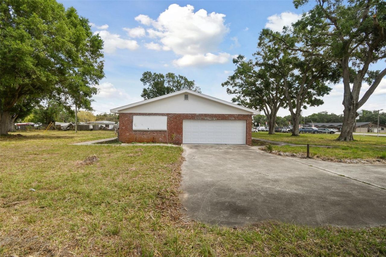 35331 State Road 54, Zephyrhills, FL 33541 Photo