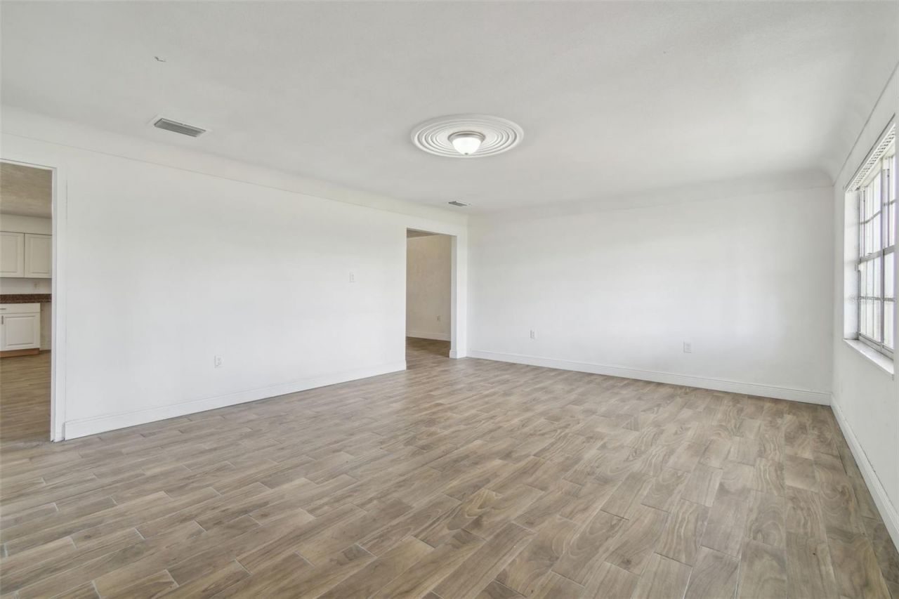 35331 State Road 54, Zephyrhills, FL 33541 Photo