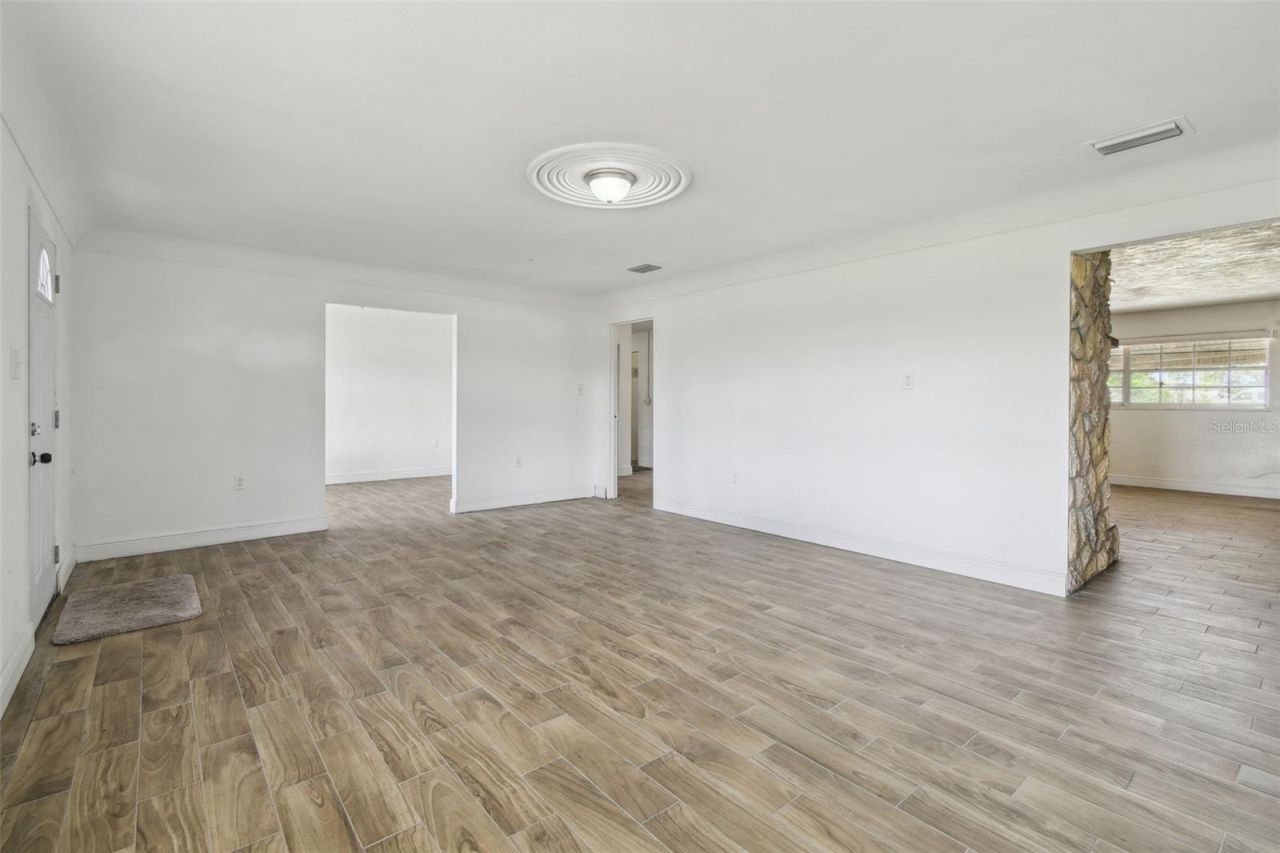 35331 State Road 54, Zephyrhills, FL 33541 Photo