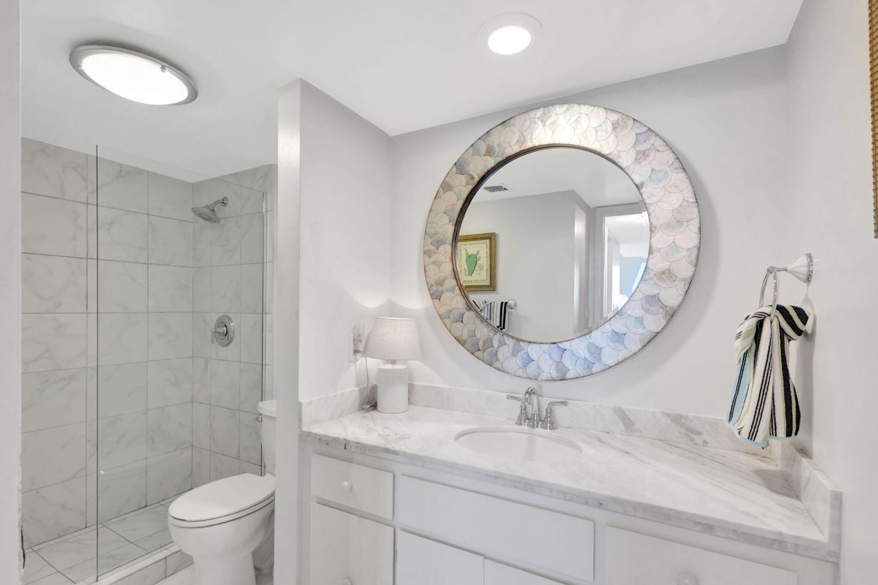 5550 N Ocean Drive, Unit 7-C, Singer Island, FL 33404 Photo