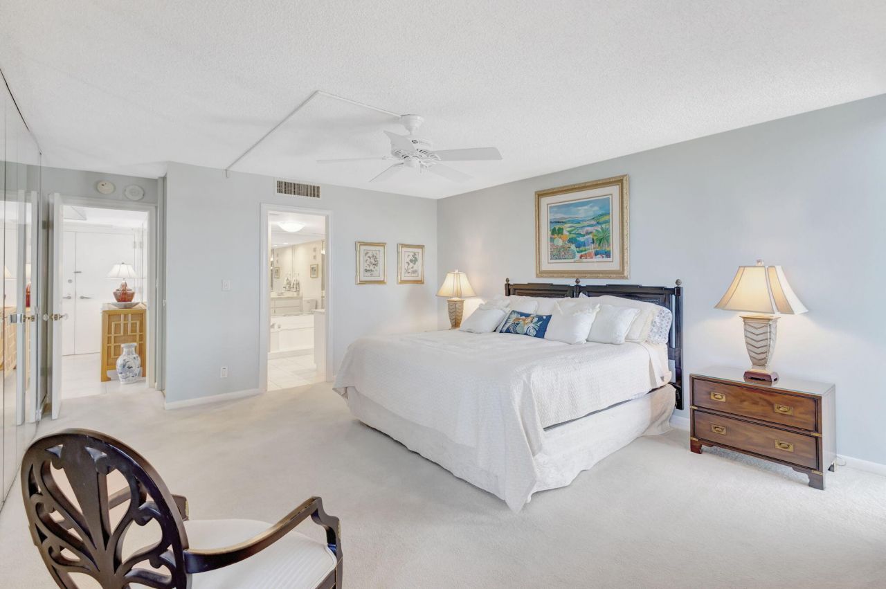 5550 N Ocean Drive, Unit 7-C, Singer Island, FL 33404 Photo