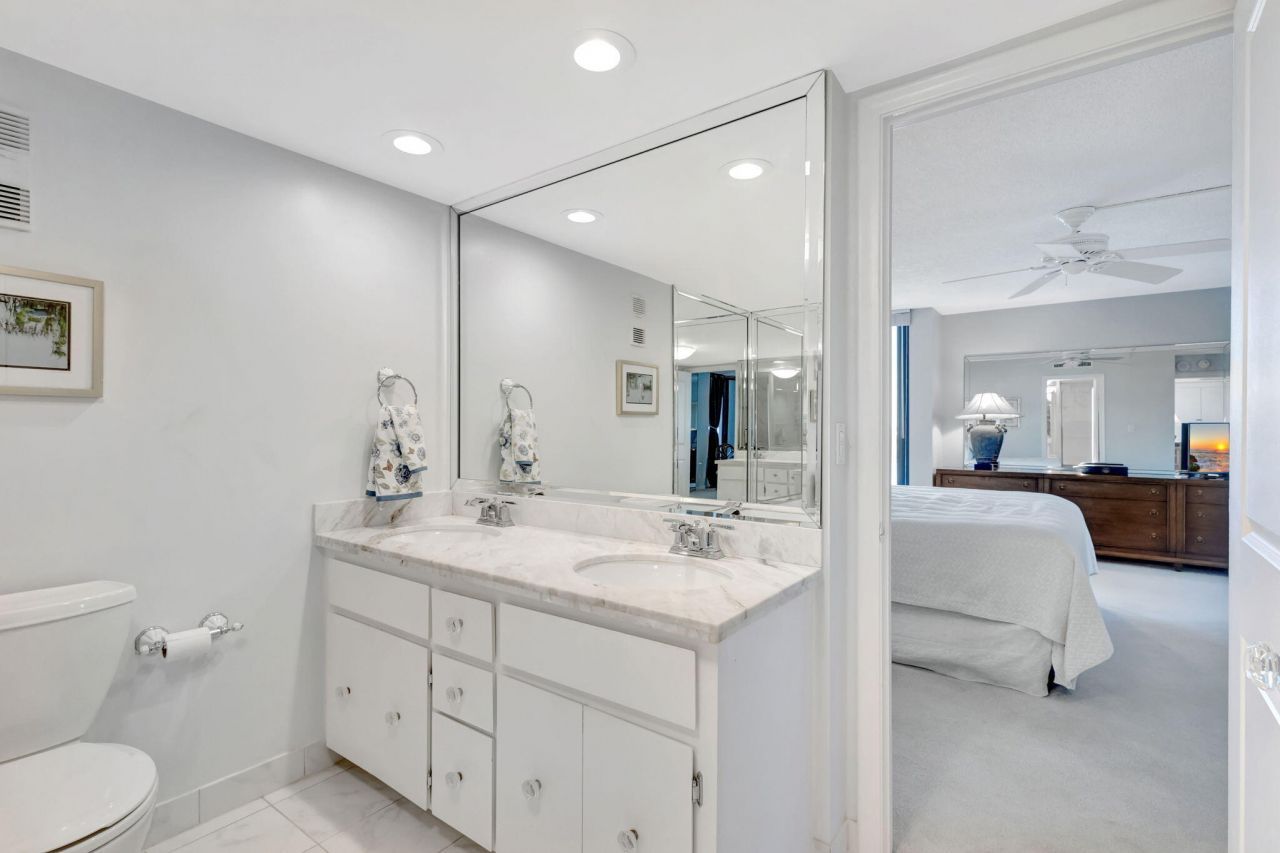 5550 N Ocean Drive, Unit 7-C, Singer Island, FL 33404 Photo