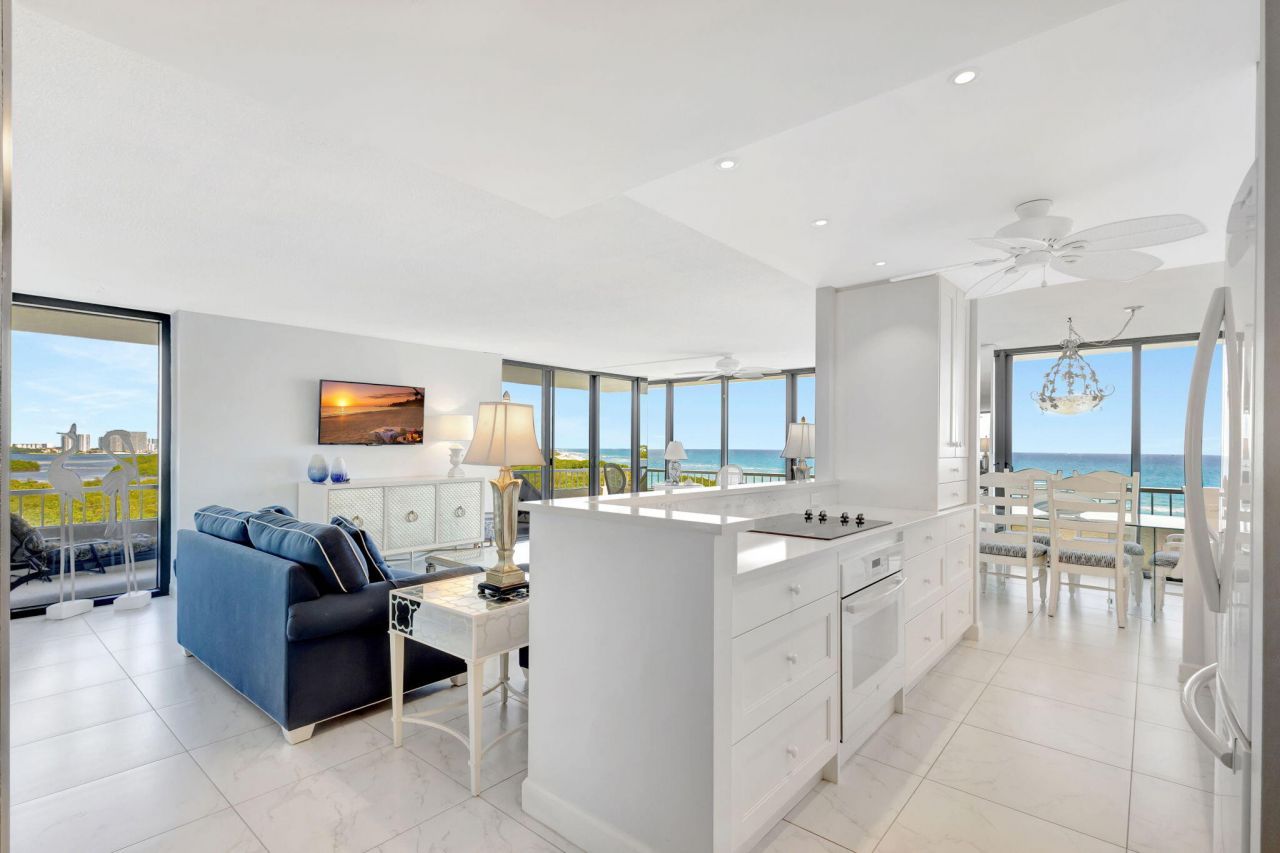 5550 N Ocean Drive, Unit 7-C, Singer Island, FL 33404 Photo