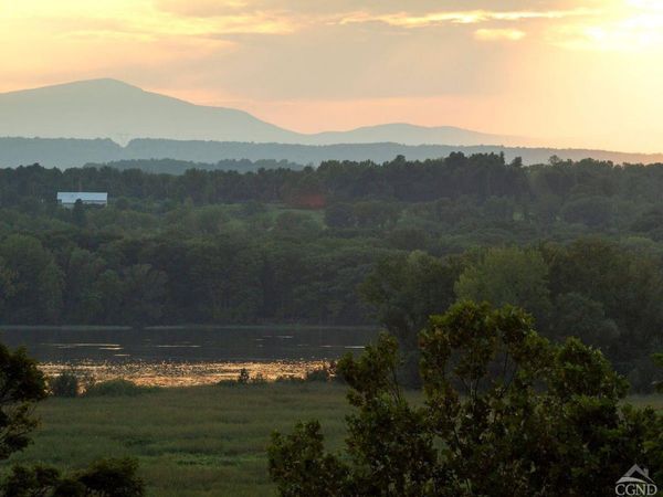 6881 Rod And Gun Road, Hudson, NY 12534