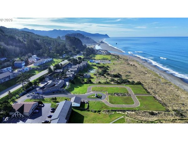 94050 Emerson CIR, Gold Beach, OR 97444