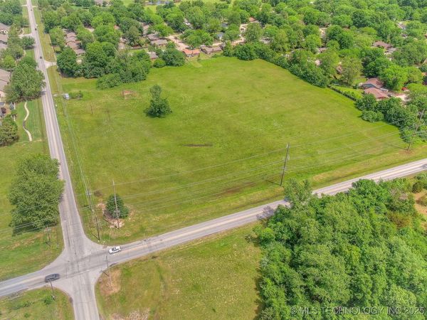 E 111th Street, Broken Arrow, OK 74011