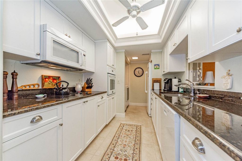 5151 Highway A1a, Unit 305, Indian River Shores, FL 32963 Photo