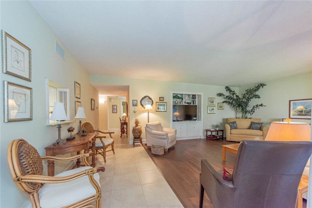 5151 Highway A1a, Unit 305, Indian River Shores, FL 32963 Photo