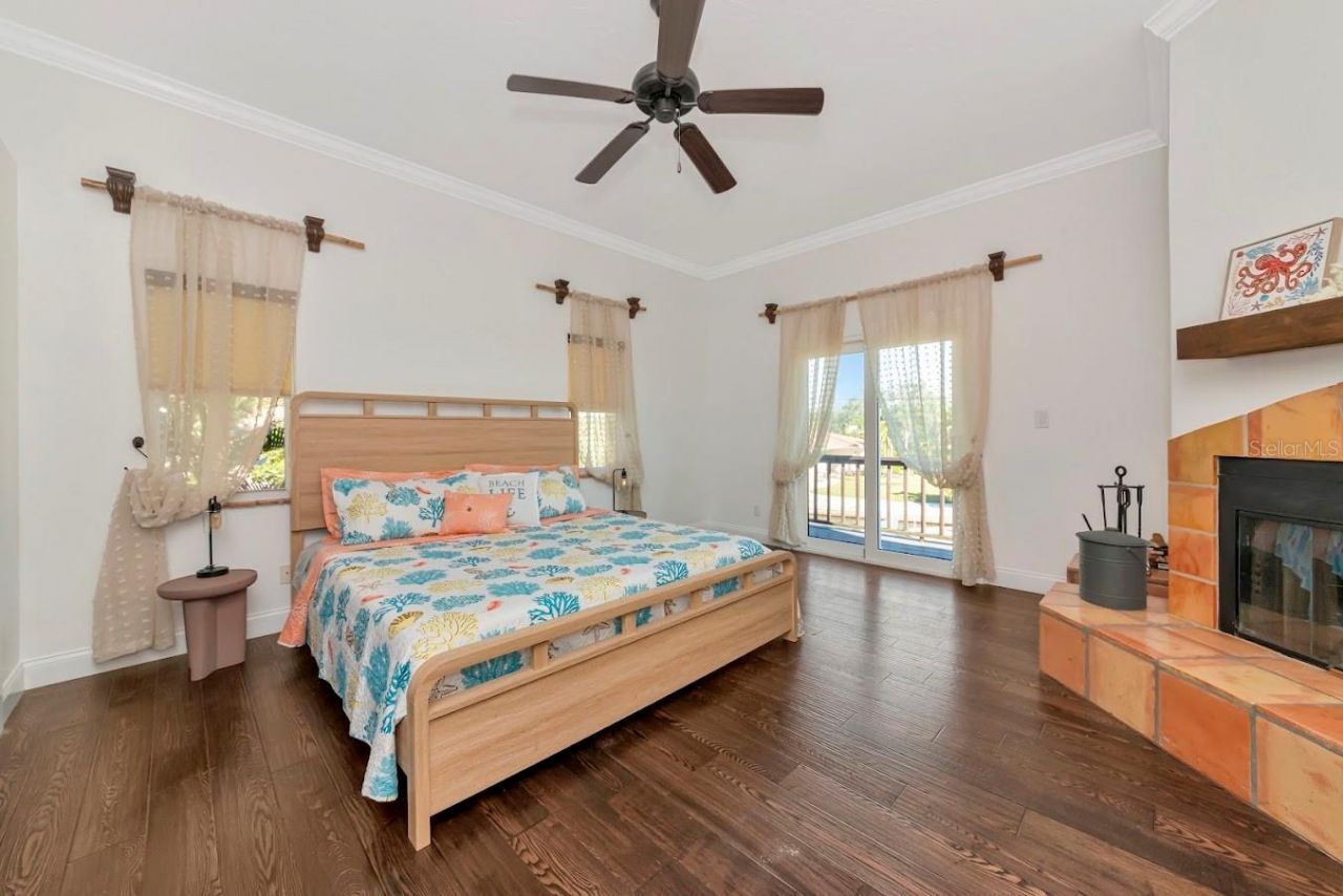 681 Avenida De Mayo, Sarasota, FL 34242 Photo