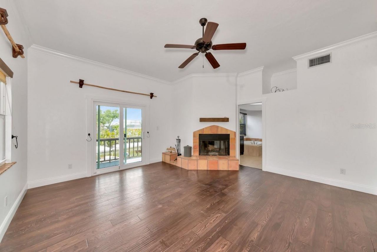 681 Avenida De Mayo, Sarasota, FL 34242 Photo