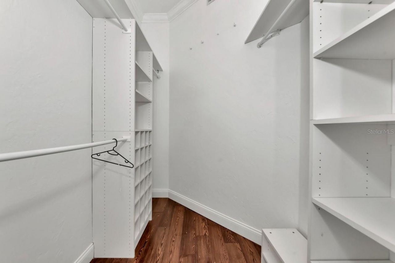 681 Avenida De Mayo, Sarasota, FL 34242 Photo