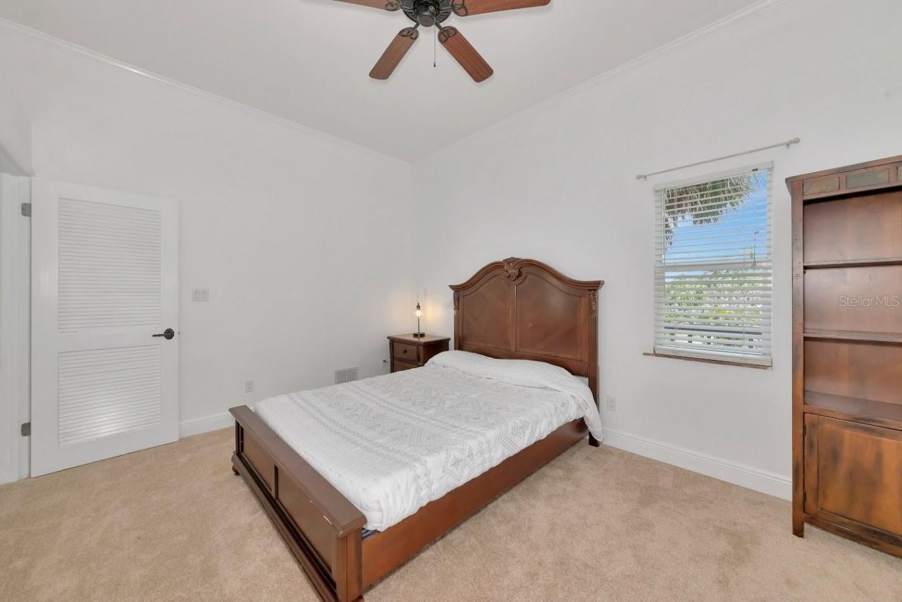 681 Avenida De Mayo, Sarasota, FL 34242 Photo