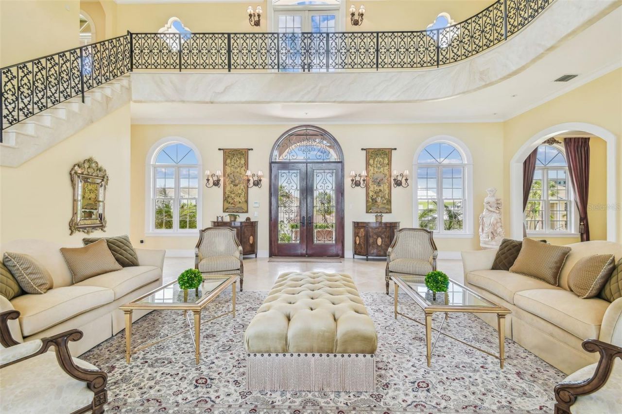 5810 Mariner Street, Tampa, FL 33609 Photo