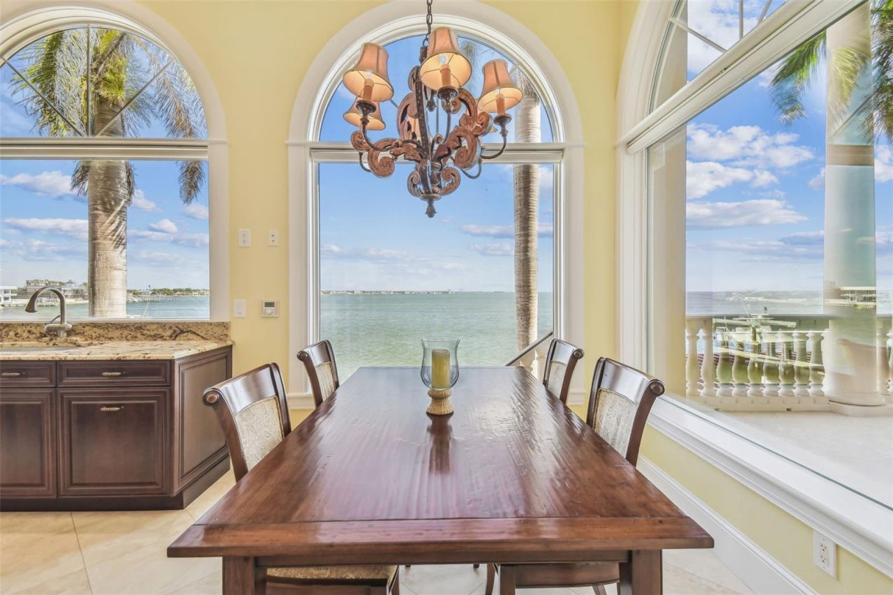 5810 Mariner Street, Tampa, FL 33609 Photo