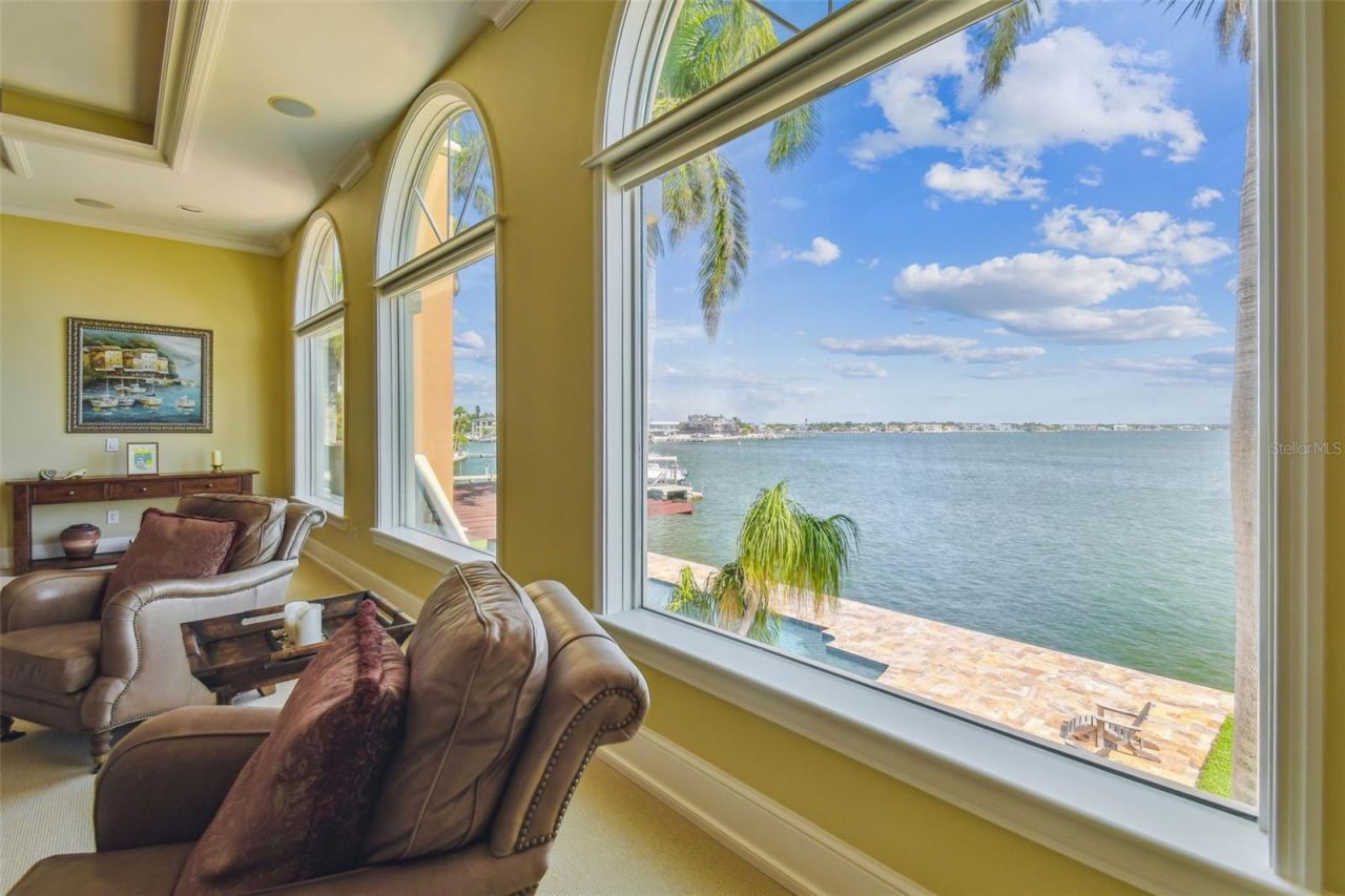 5810 Mariner Street, Tampa, FL 33609 Photo