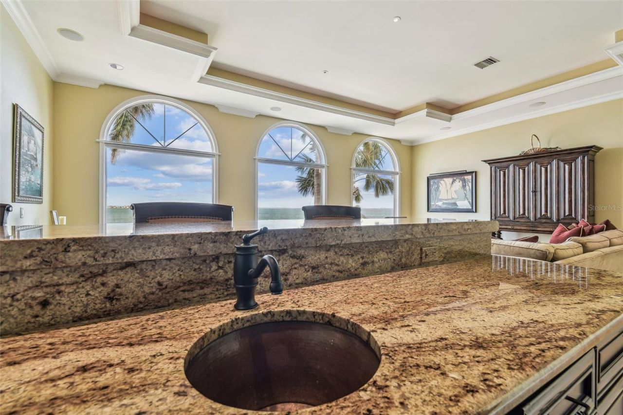 5810 Mariner Street, Tampa, FL 33609 Photo