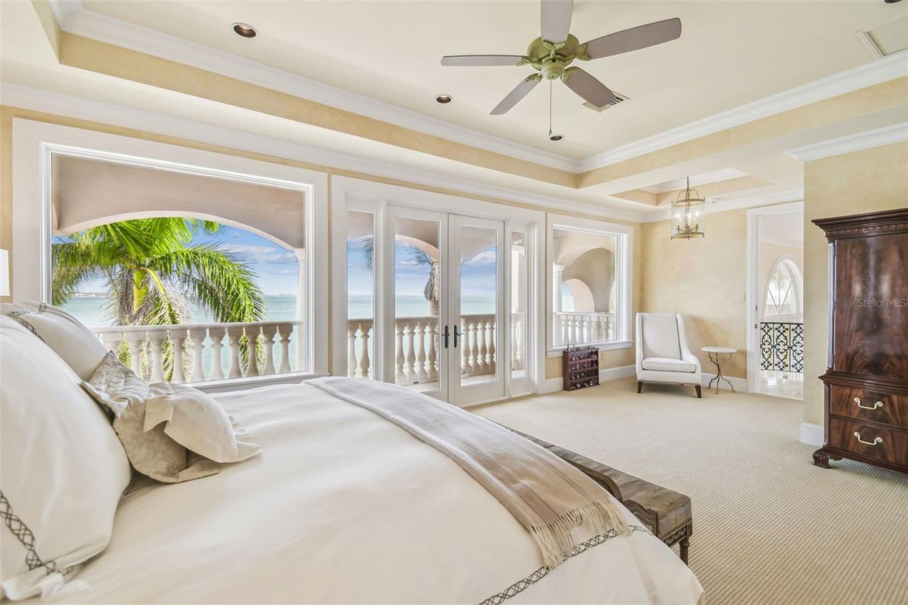 5810 Mariner Street, Tampa, FL 33609 Photo