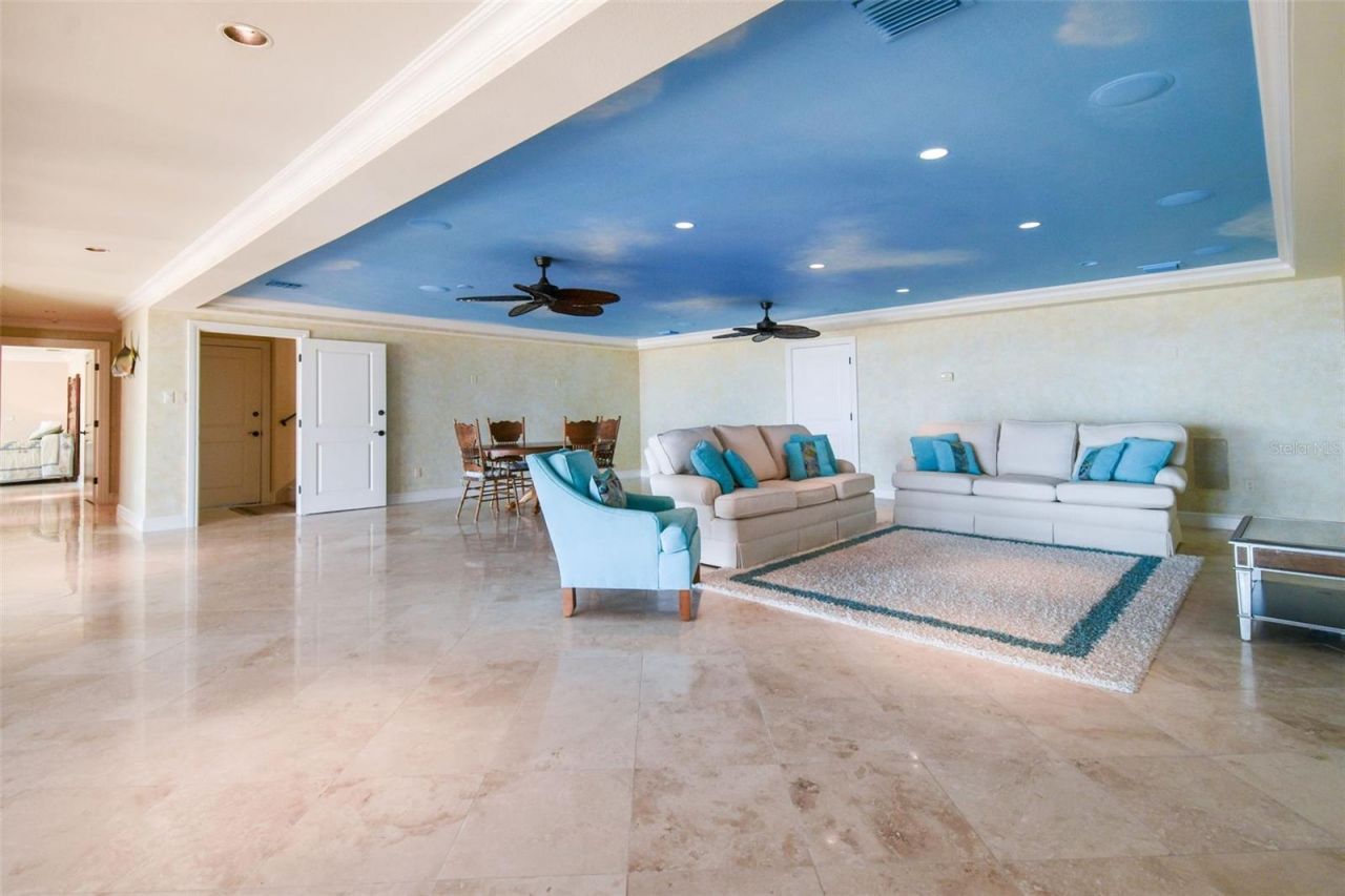 5810 Mariner Street, Tampa, FL 33609 Photo