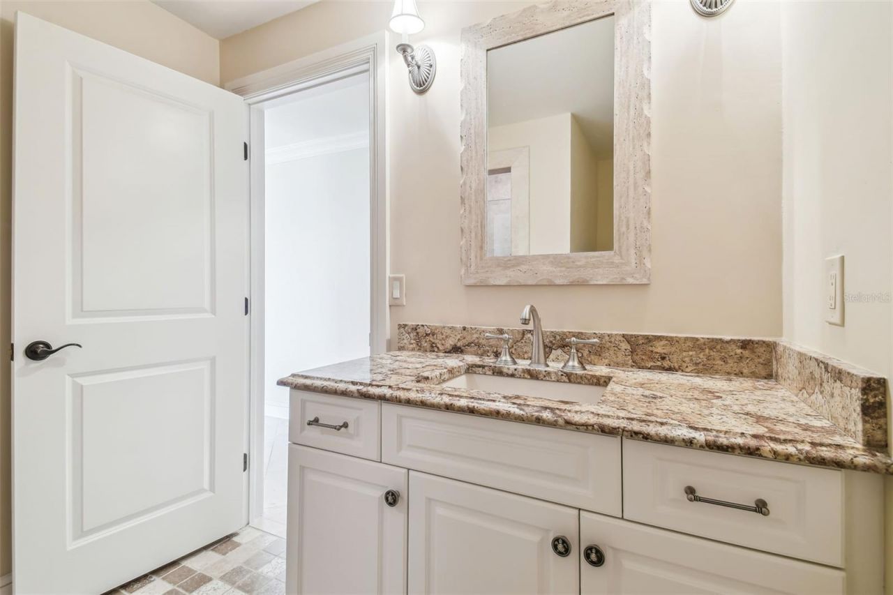 5810 Mariner Street, Tampa, FL 33609 Photo