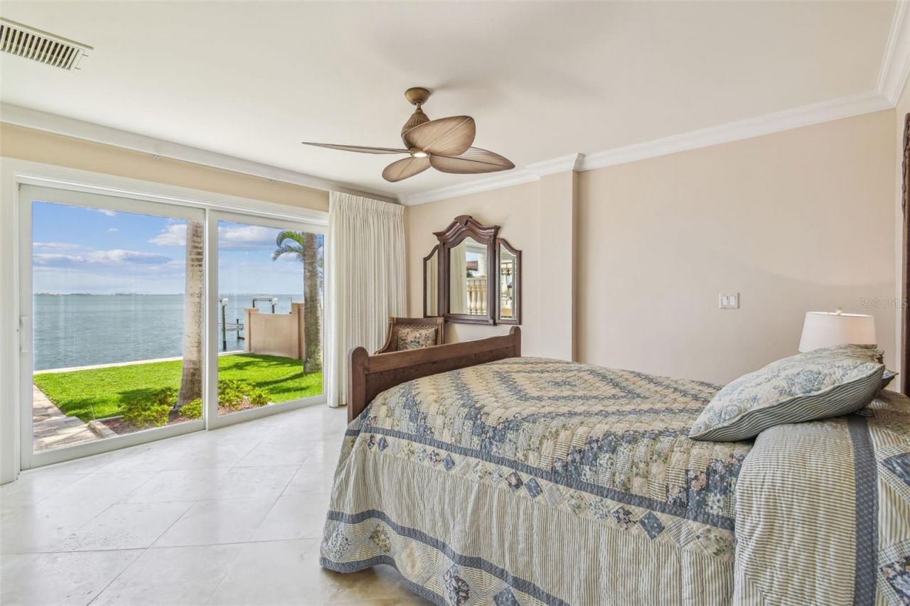 5810 Mariner Street, Tampa, FL 33609 Photo