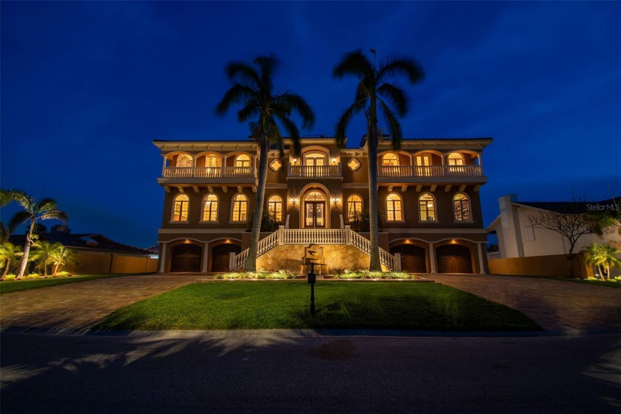 5810 Mariner Street, Tampa, FL 33609 Photo