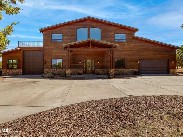 2335 Voyager Circle, Overgaard, AZ 85933