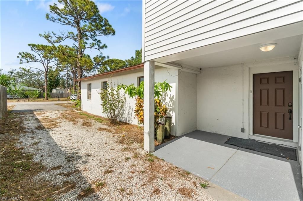 9025 Somerset Ln, Bonita Springs, FL 34135 Photo