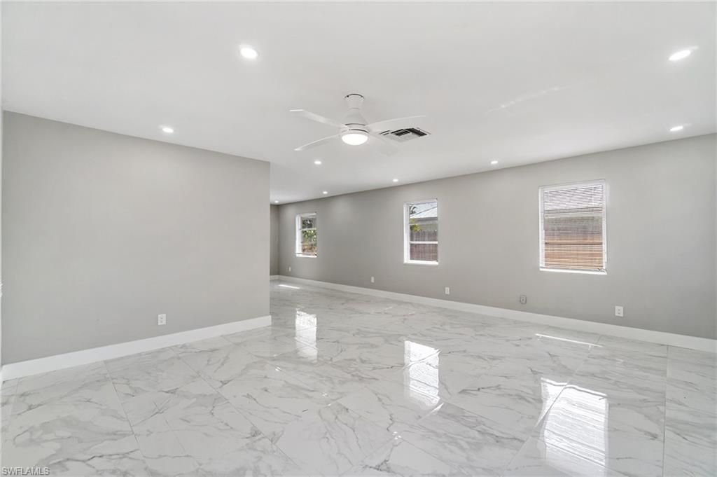 9025 Somerset Ln, Bonita Springs, FL 34135 Photo