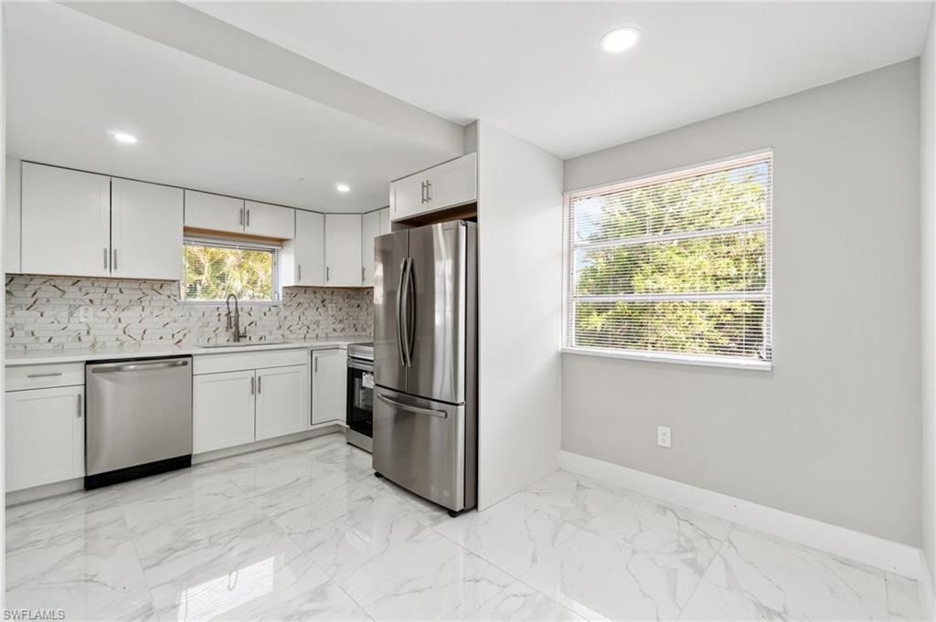 9025 Somerset Ln, Bonita Springs, FL 34135 Photo