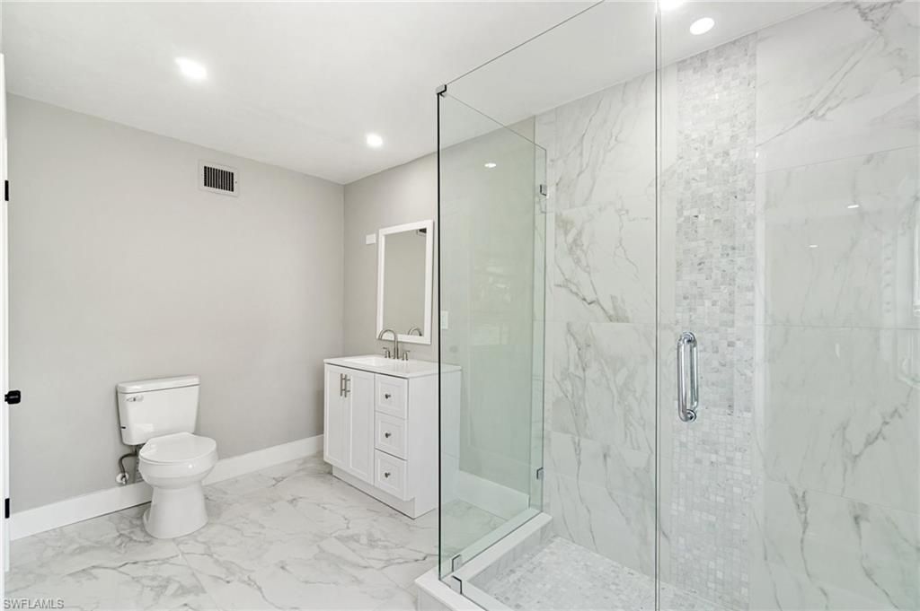 9025 Somerset Ln, Bonita Springs, FL 34135 Photo