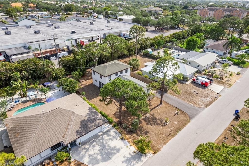 9025 Somerset Ln, Bonita Springs, FL 34135 Photo